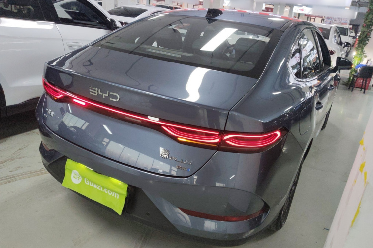 比亚迪 秦PLUS 2025款 EV 智驾版 510KM领先型车身外观7