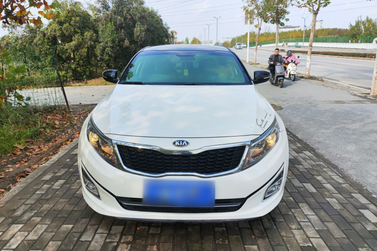 起亚K5 2015款 2.0L 自动GL车身外观2