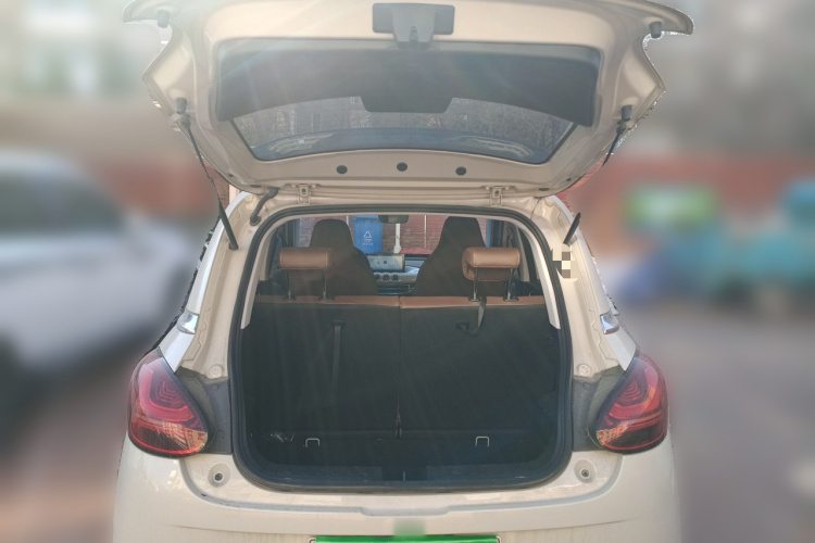 五菱汽车 五菱缤果 2023款 203km 舒享款中控内饰23