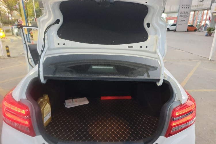 丰田 YARiS L 致享 2020款 1.5L CVT领先版局部细节23