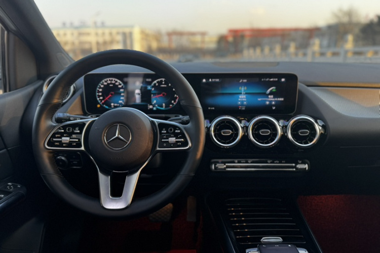 奔驰B级 2020款 B 200 动感型局部细节13