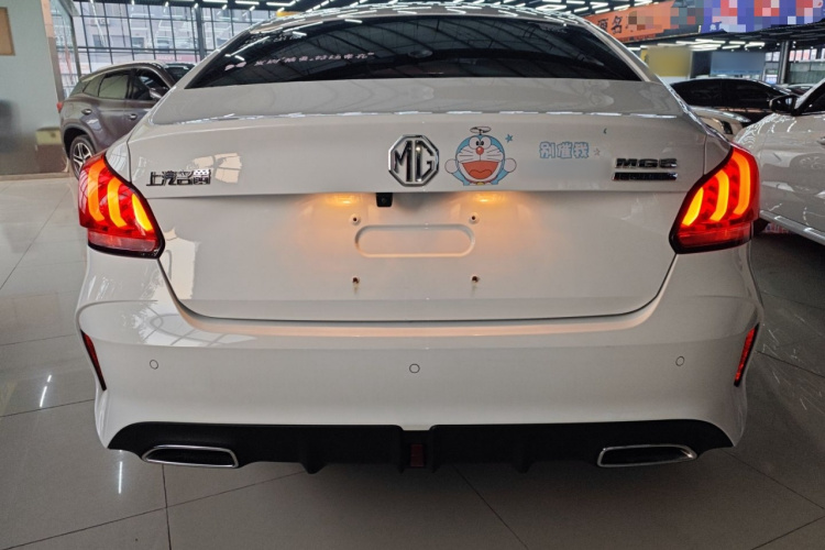 名爵 MG5 2023款 180DVVT CVT豪华版车身外观6