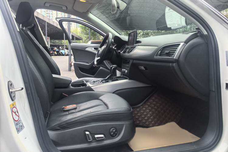 奥迪A6L 2017款 TFSI 技术型中控内饰7002