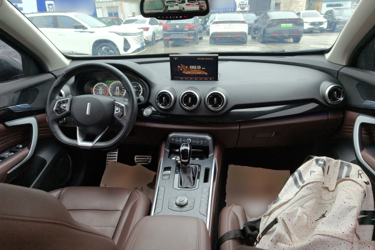 魏牌 VV7 2017款 2.0T 旗舰型中控内饰12