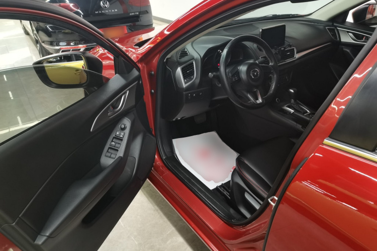 马自达3 昂克赛拉 2017款 三厢 1.5L 自动舒适型 国V中控内饰20