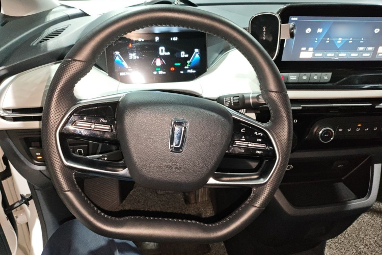 奔腾NAT 2022款 悦享出行 换电版 100kW 401km中控内饰13