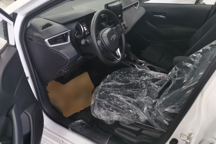 丰田 卡罗拉 2024款 1.2T 精英版中控内饰7002