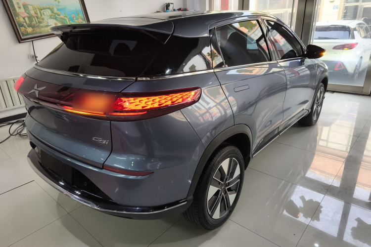 小鹏G3 2022款 G3i 460N车身外观7