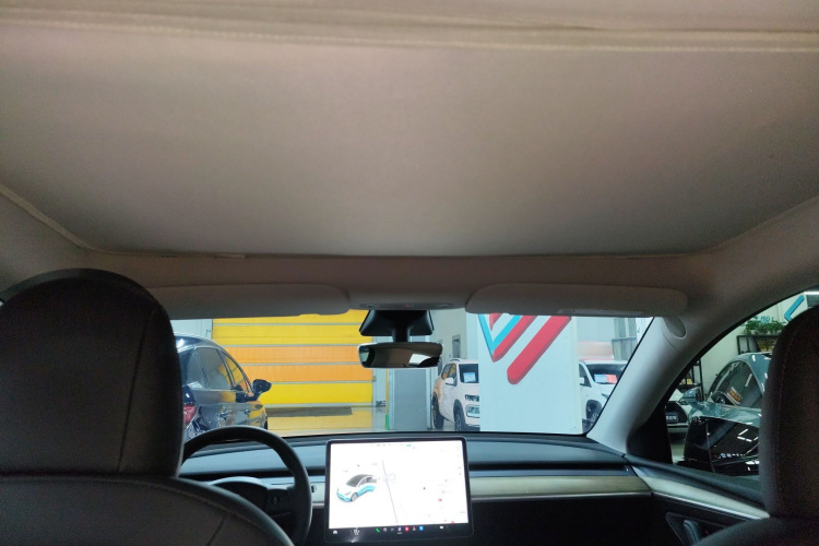 特斯拉 Model Y 2021款 标准续航后驱版局部细节22