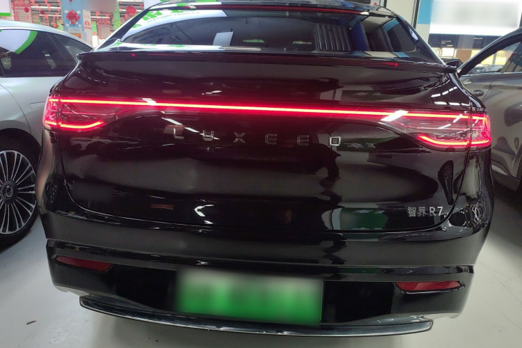 鸿蒙智行 智界R7 2024款 纯电 736km UItra车身外观6004