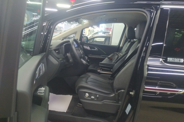 红旗HQ9 2023款 2.0T 智联旗享版中控内饰20