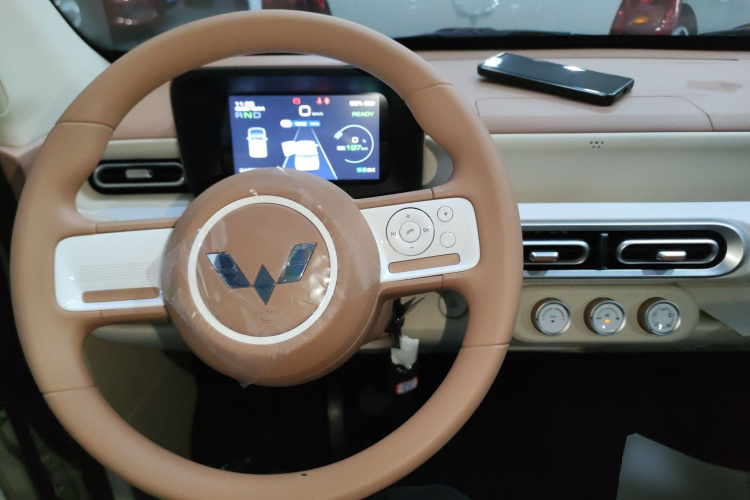 五菱汽车 宏光MINIEV 2024款 第三代 215km 青春版中控内饰12