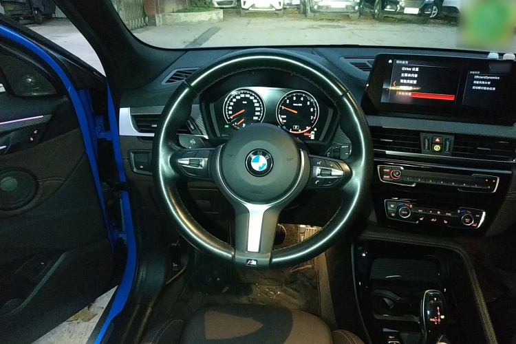 宝马X2 2021款 sDrive25i 尊享型M越野套装中控内饰13