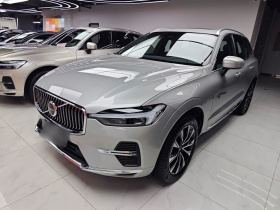 沃尔沃XC60 2025款 B5 四驱智远豪华版