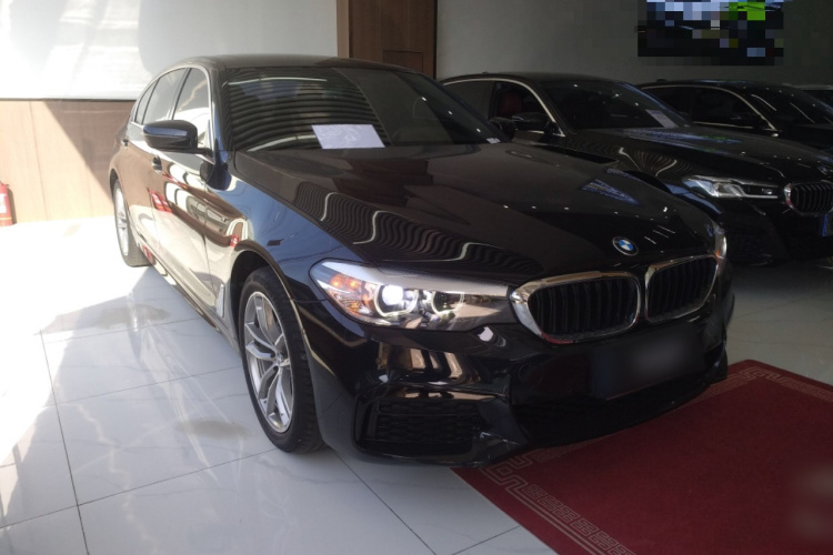 宝马5系 2020款 525Li M运动套装车身外观6002