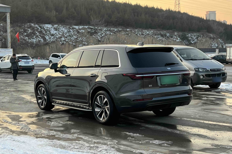 理想汽车 理想ONE 2021款 增程6座版车身外观6005