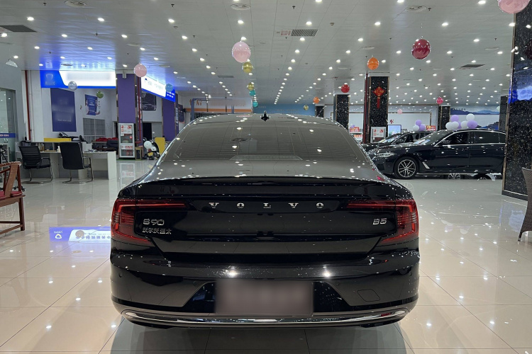 沃尔沃S90 2025款 B5 智逸豪华版车身外观6006