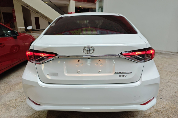 丰田 卡罗拉 2021款 1.2T S-CVT精英PLUS版车身外观6004