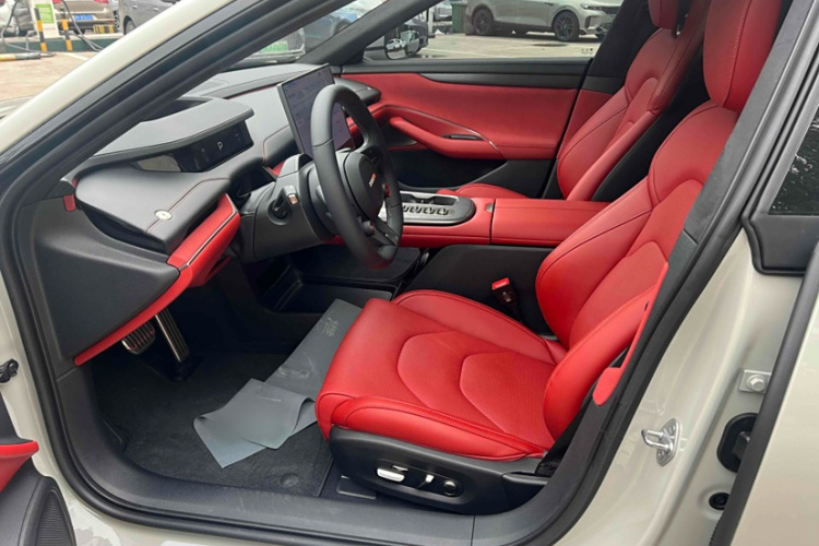 小米汽车 小米SU7 2024款 四驱超长续航高阶智驾Max版中控内饰7005