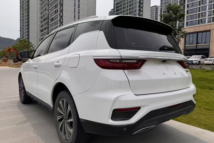 吉利汽车 远景X6 2020款 1.4T CVT尊贵型车身外观4