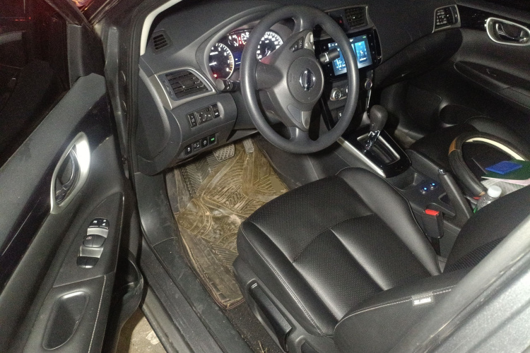 日产 轩逸 2022款 经典 1.6XL CVT豪华版中控内饰20