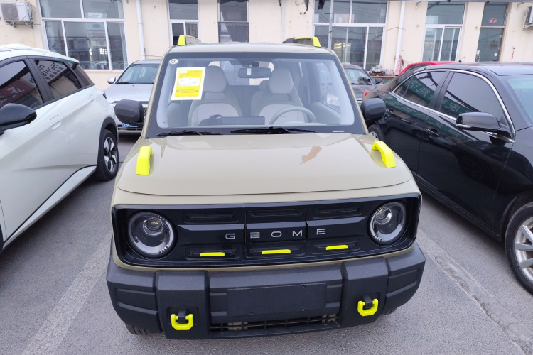 吉利银河 2025款 210km 熊猫骑士车身外观2