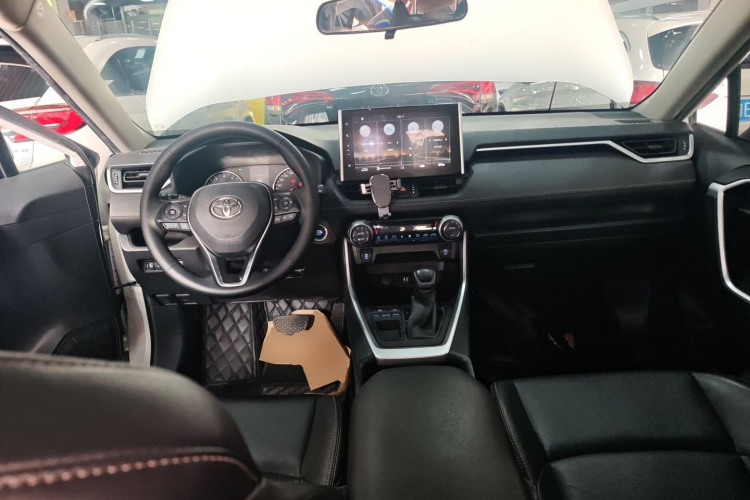 丰田 威兰达 2020款 2.0L CVT两驱豪华版中控内饰12