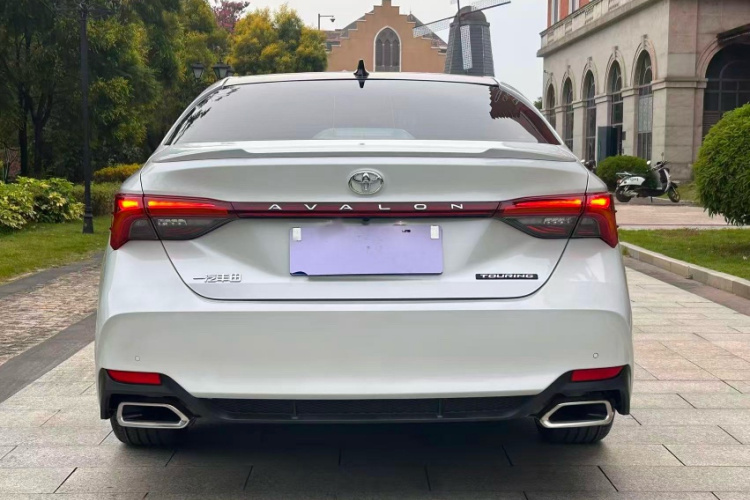 丰田 亚洲龙 2023款 2.5L Touring尊贵版车身外观6005