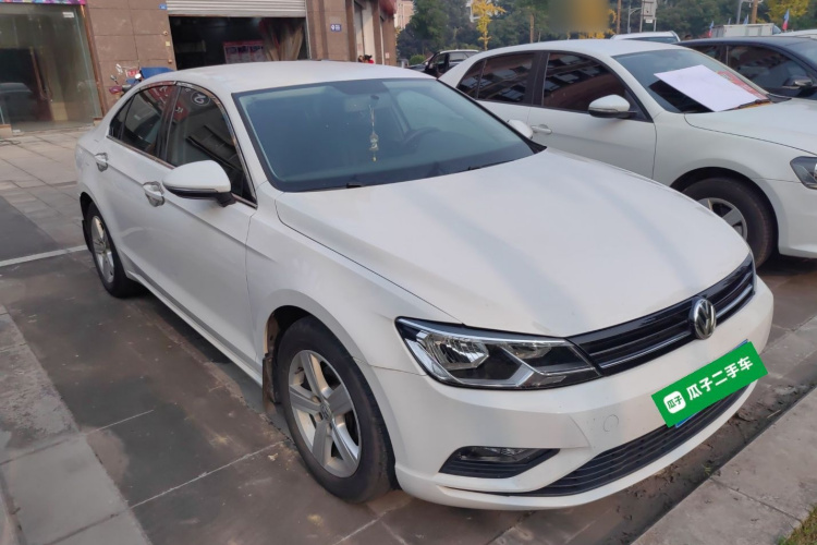 大众 凌渡 2017款 230TSI 手动风尚版车身外观3