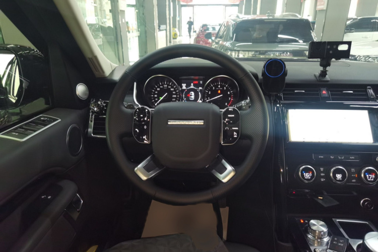 路虎 发现 2019款 2.0T SE中控内饰13