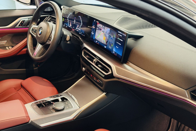 宝马4系 2023款 425i Gran Coupe M运动曜夜套装中控内饰7008