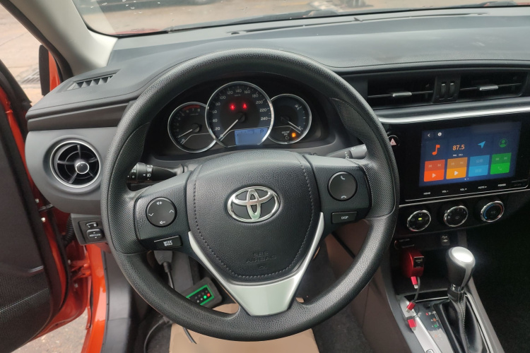 丰田 雷凌 2017款 改款 185T CVT领先版 国V局部细节13