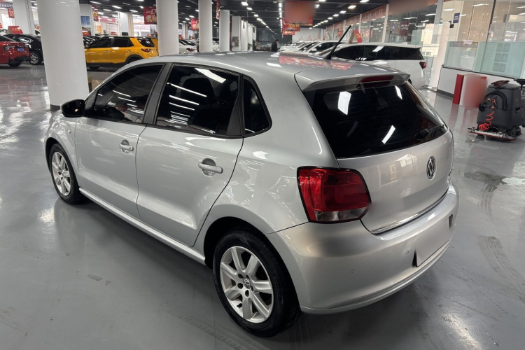 大众 Polo 2011款 1.4L 自动致酷版车身外观6007