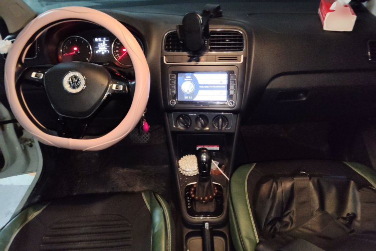 大众 Polo 2016款 1.6L 自动舒适型中控内饰12