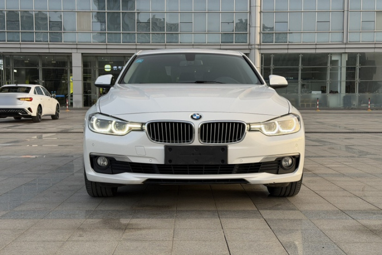 宝马3系 2018款 320Li 时尚型车身外观6002