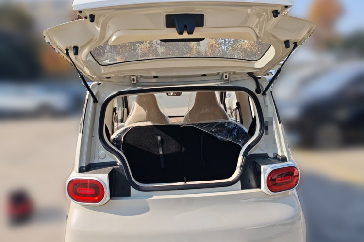 五菱汽车 宏光MINIEV 2024款 第三代 215km 青春版中控内饰23