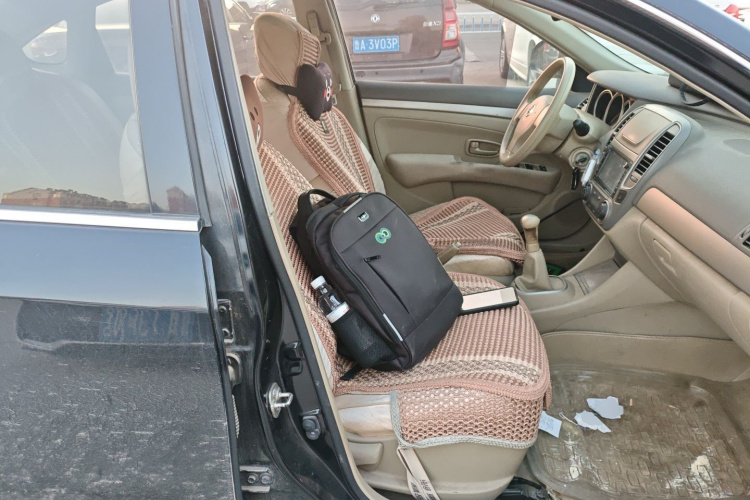 日产 轩逸 2012款 经典 1.6XE 手动舒适版局部细节41