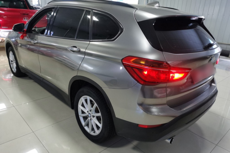 宝马X1 2018款 sDrive18Li 时尚型车身外观6003