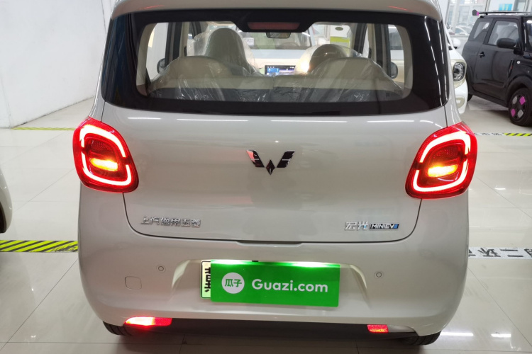 五菱汽车 宏光MINIEV 2025款 四门版 进阶款车身外观6