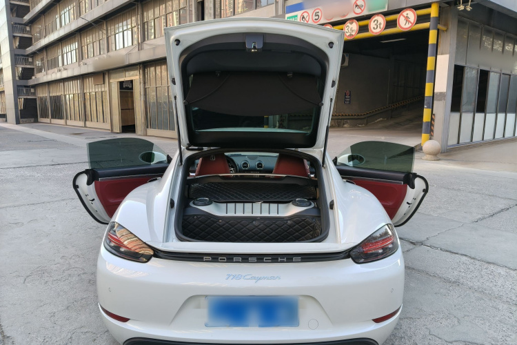 保时捷718 2020款 Cayman 2.0T车身外观6006