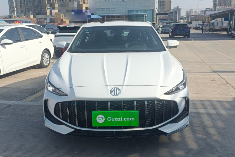 名爵 MG5 2025款 180DVVT 全球豪华版车身外观2