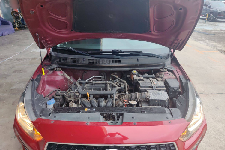 现代 瑞纳 2017款 1.4L 自动跃享版 国V机舱底盘24