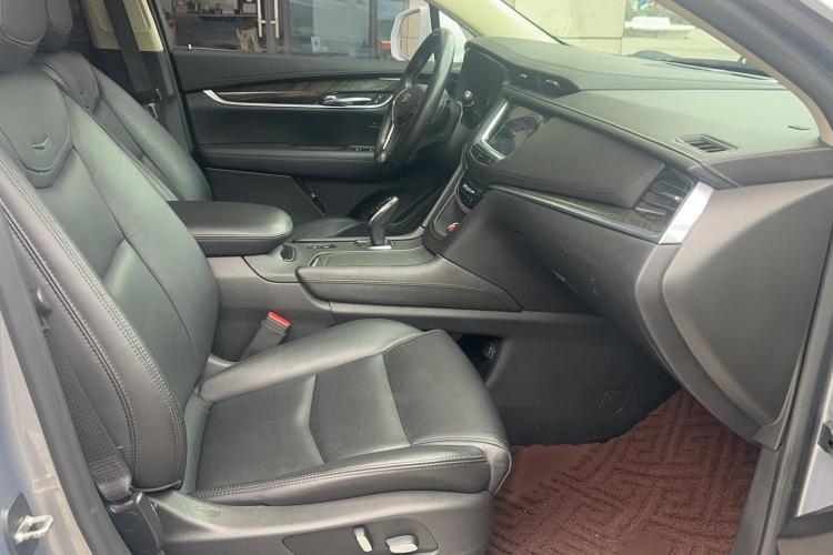 凯迪拉克XT5 2018款 25T 豪华型中控内饰7008