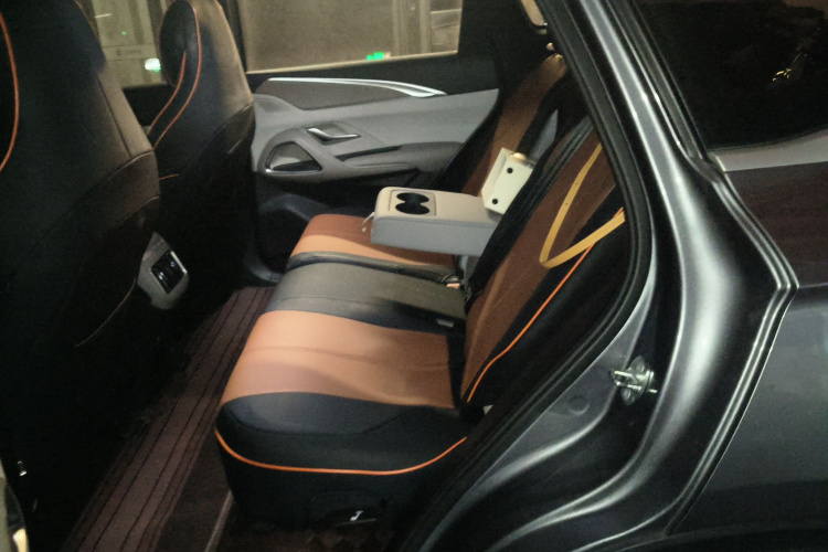 比亚迪 宋Pro新能源 2024款 荣耀版 DM-i 71KM领航型中控内饰21