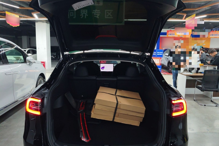特斯拉 Model Y 2022款 后轮驱动版局部细节23
