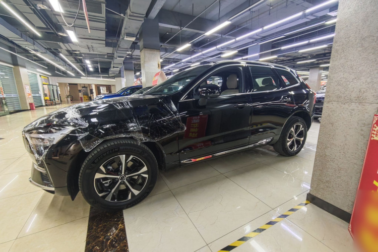 沃尔沃XC60 2026款 B5 四驱智逸豪华版车身外观6003