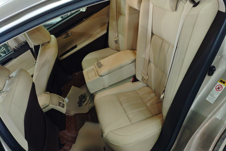 雷克萨斯ES 2015款 200 精英版中控内饰7004