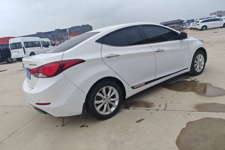 现代 朗动 2016款 1.6L 自动尊贵型车身外观6003