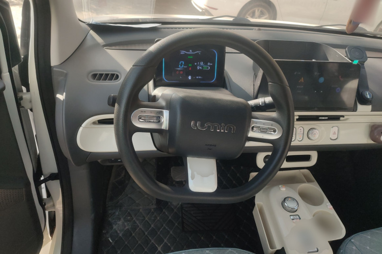长安启源 长安Lumin 2022款 210km 香甜款中控内饰13