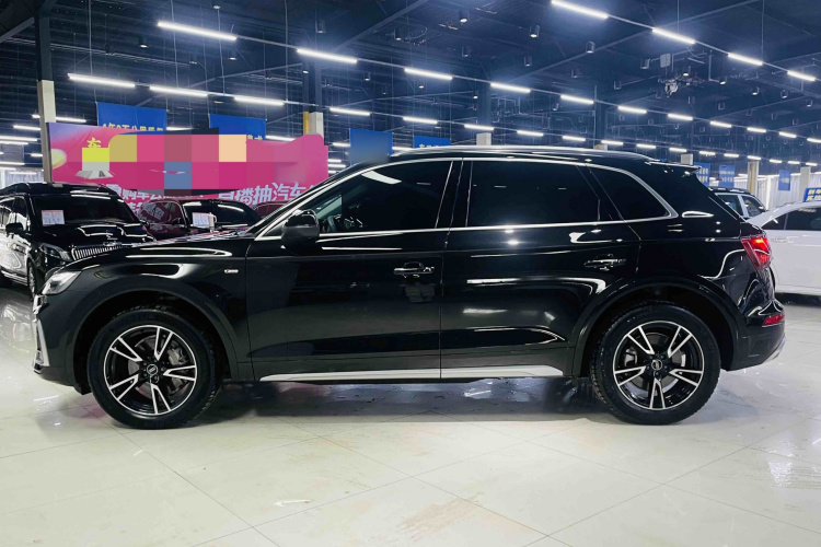 奥迪Q5L 2025款 40 TFSI 时尚动感型车身外观6004